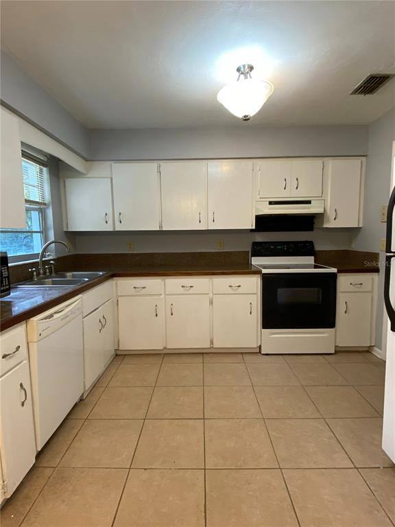 Apartment for rent at 253 NW 3rd St #253, Micanopy, FL 32667