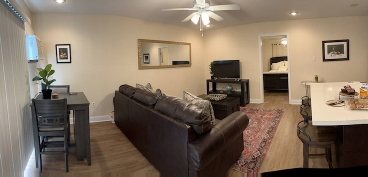 Apartment for rent at 3921 Prytania, New Orleans, LA 70115