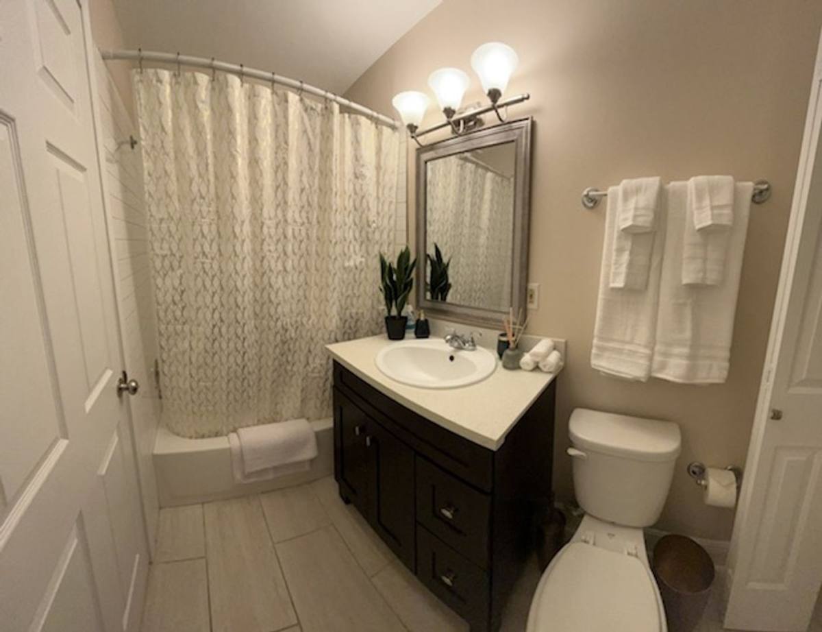 Apartment for rent at 3921 Prytania, New Orleans, LA 70115