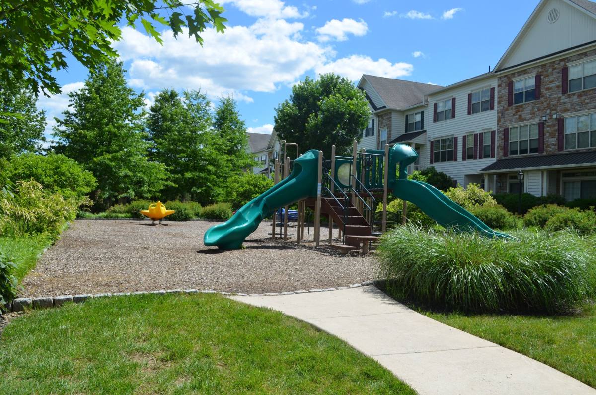 Apartment for rent at 807 Ridgeview Court, Sellersville, PA 18960