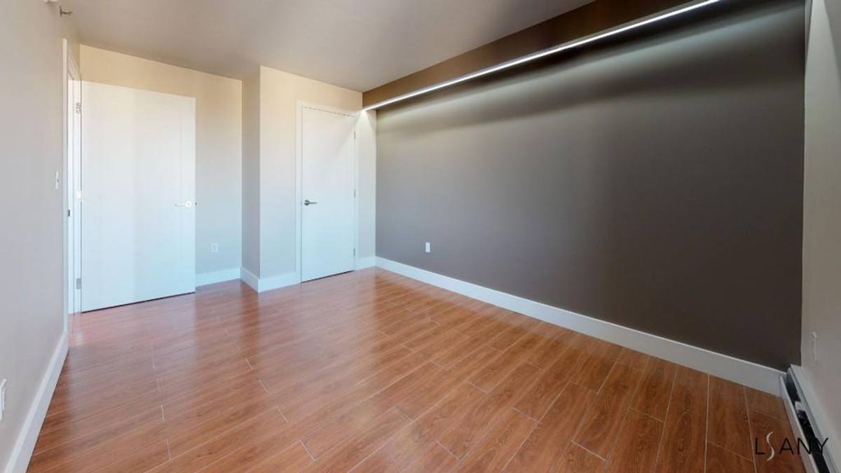 Apartment for rent at 2330 Hoffman St, Bronx, NY 10458