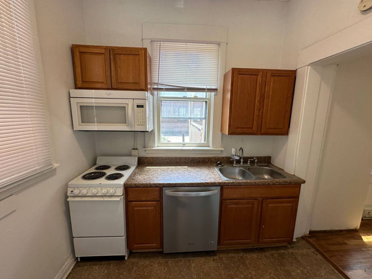 Apartment for rent at 1260 Neil Ave, Columbus, OH 43201