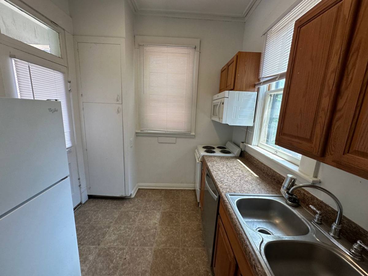 Apartment for rent at 1260 Neil Ave, Columbus, OH 43201