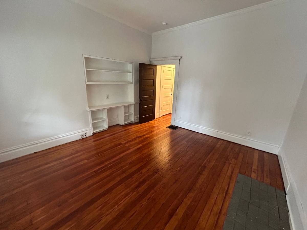Apartment for rent at 1260 Neil Ave, Columbus, OH 43201