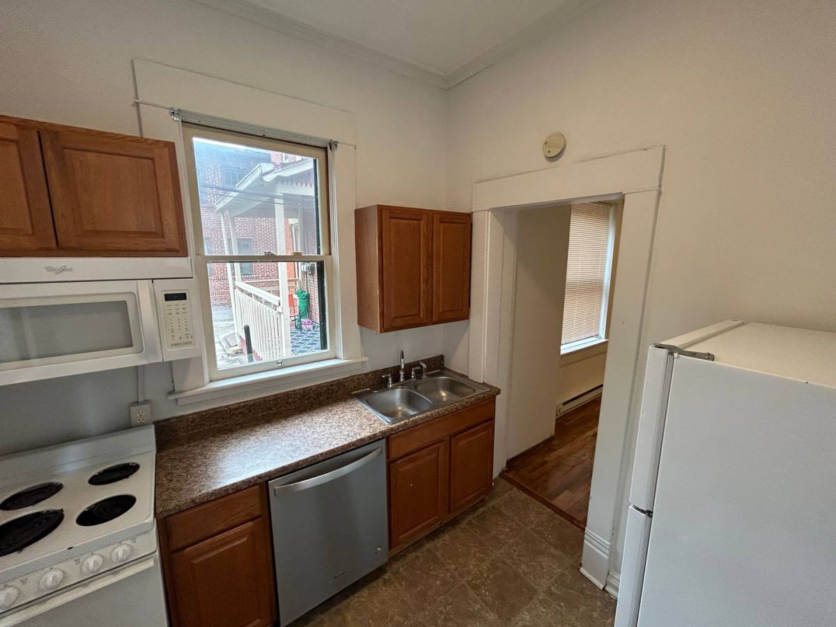 Apartment for rent at 1260 Neil Ave, Columbus, OH 43201