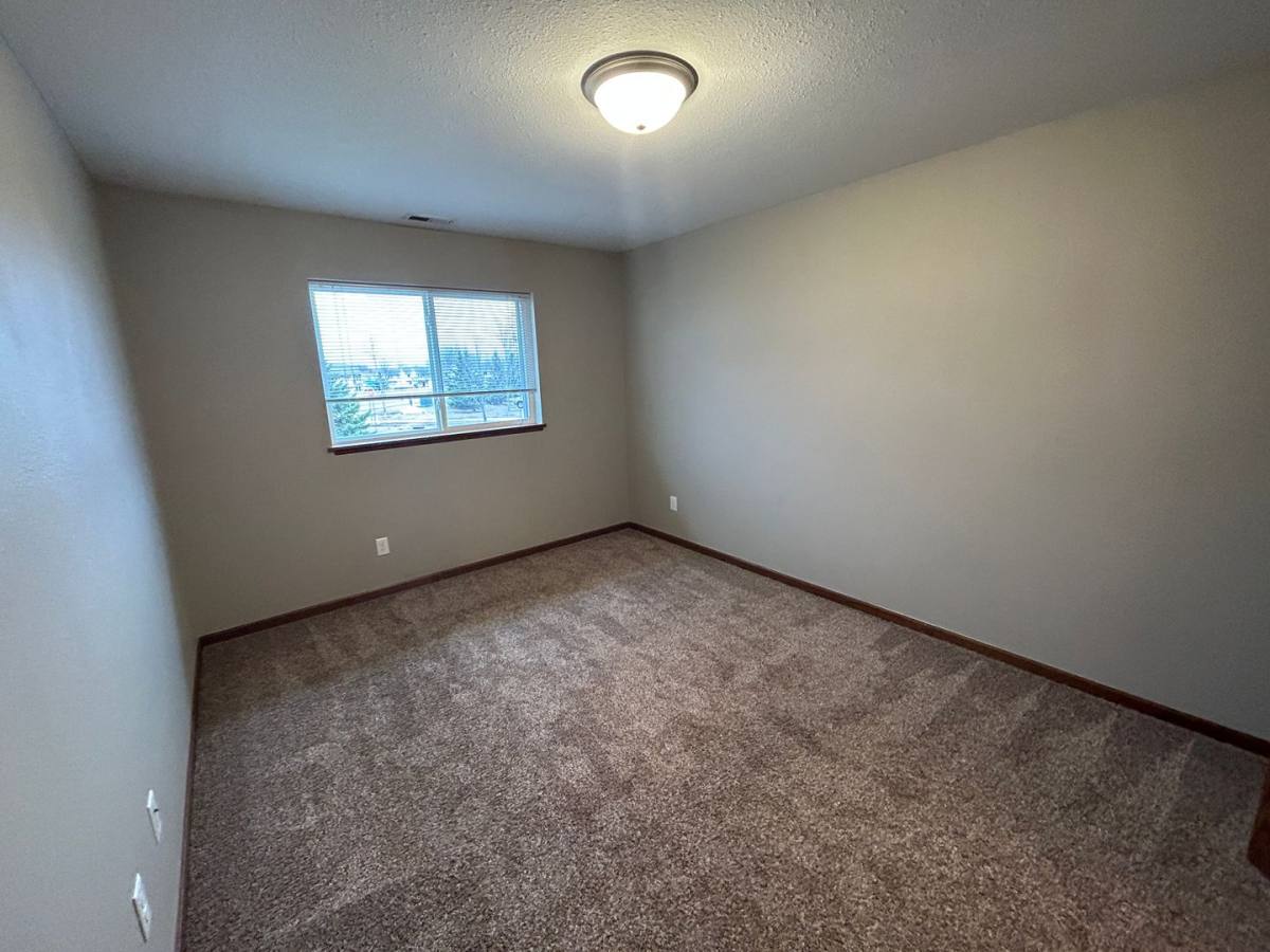 Townhouse for rent at 521 S Skylark Trail, Mankato, MN 56001