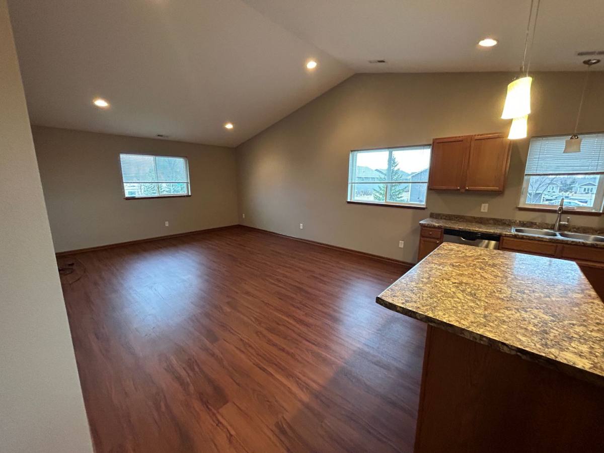 Townhouse for rent at 621 S Skylark Trail, Mankato, MN 56001