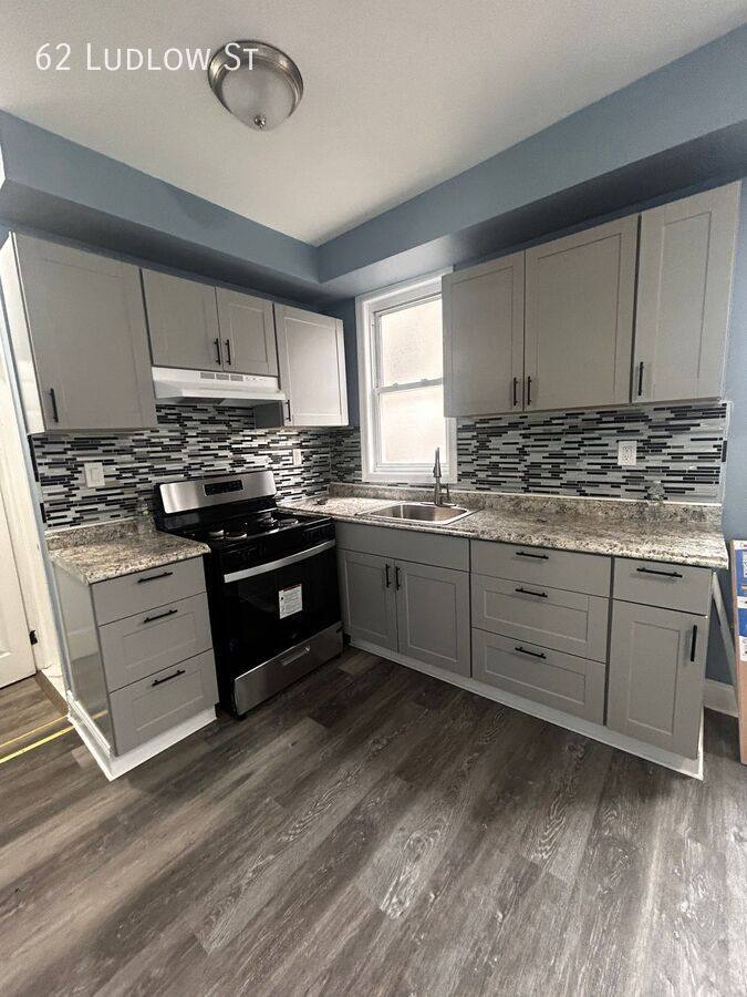 Apartment for rent at 62 Ludlow St, Yonkers, NY 10705