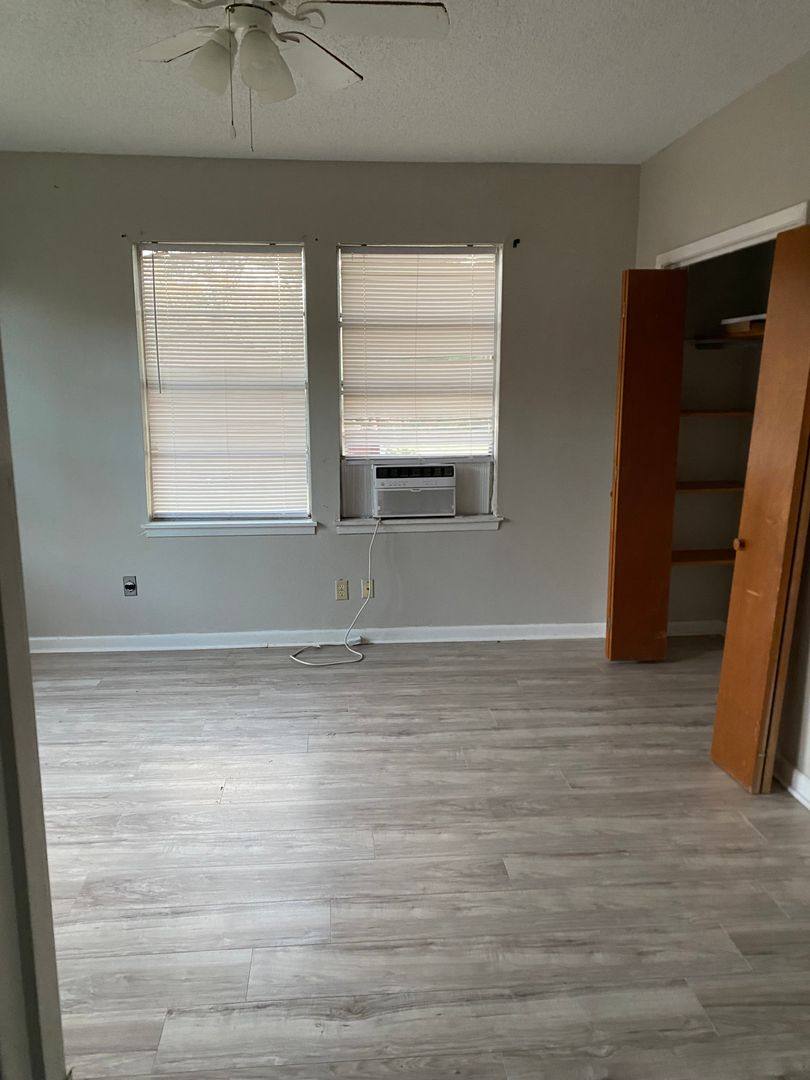 House for rent at 260 1 2 Wyandotte St, Shreveport, LA 71101