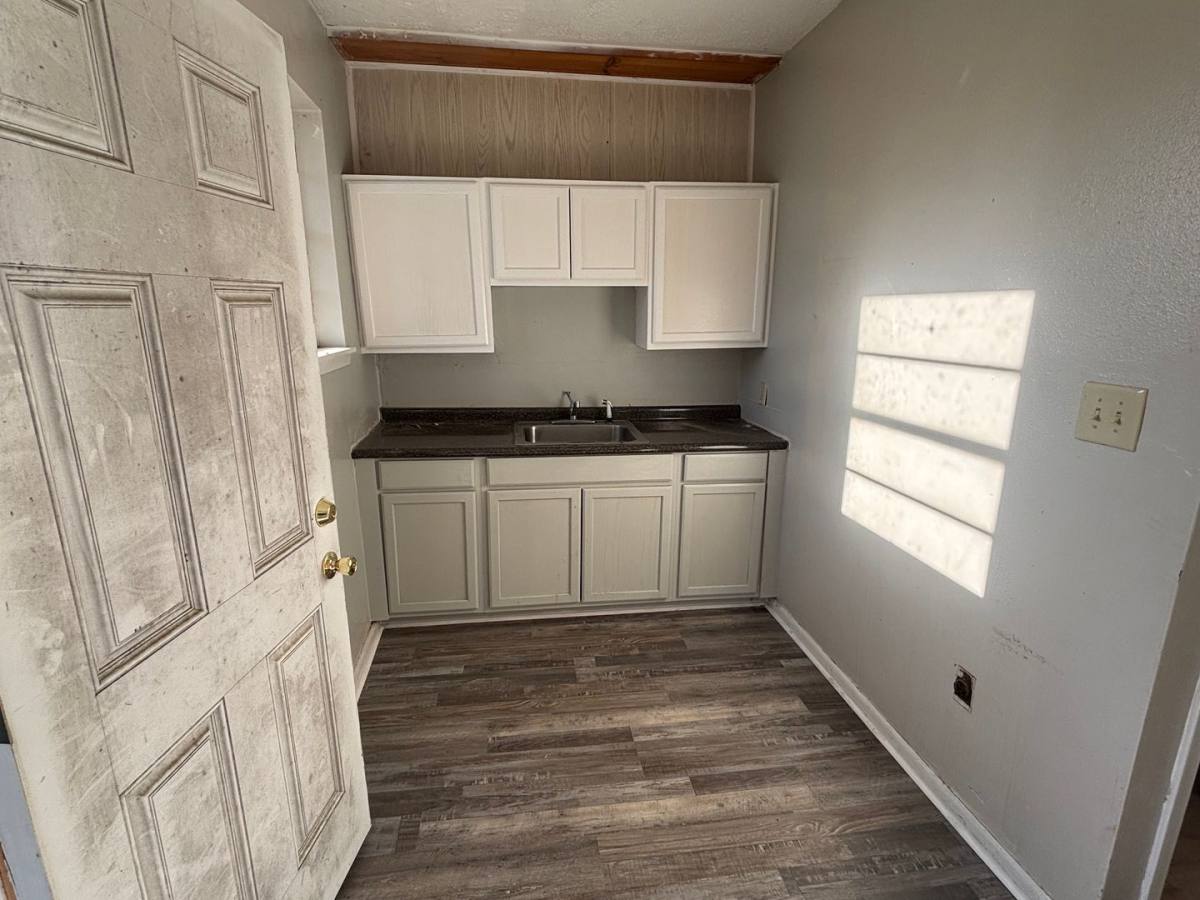 House for rent at 260 1 2 Wyandotte St, Shreveport, LA 71101