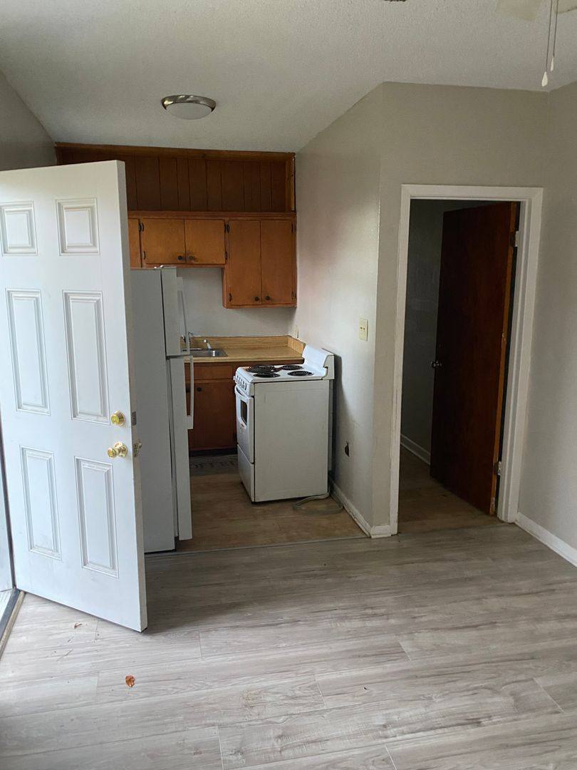 House for rent at 260 1 2 Wyandotte St, Shreveport, LA 71101