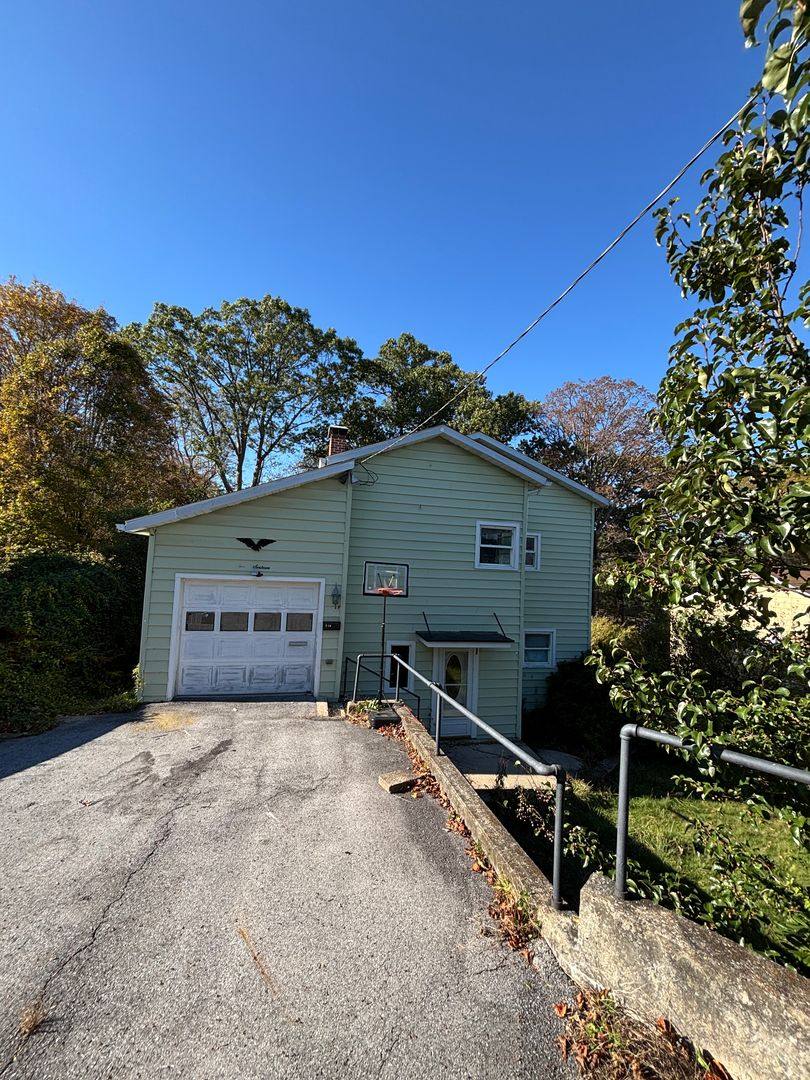 House for rent at 216 Leon St, Johnstown, PA 15909