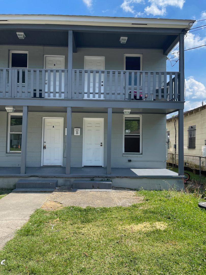 Apartment for rent at 824 E Polk Dr, Baton Rouge, LA 70802