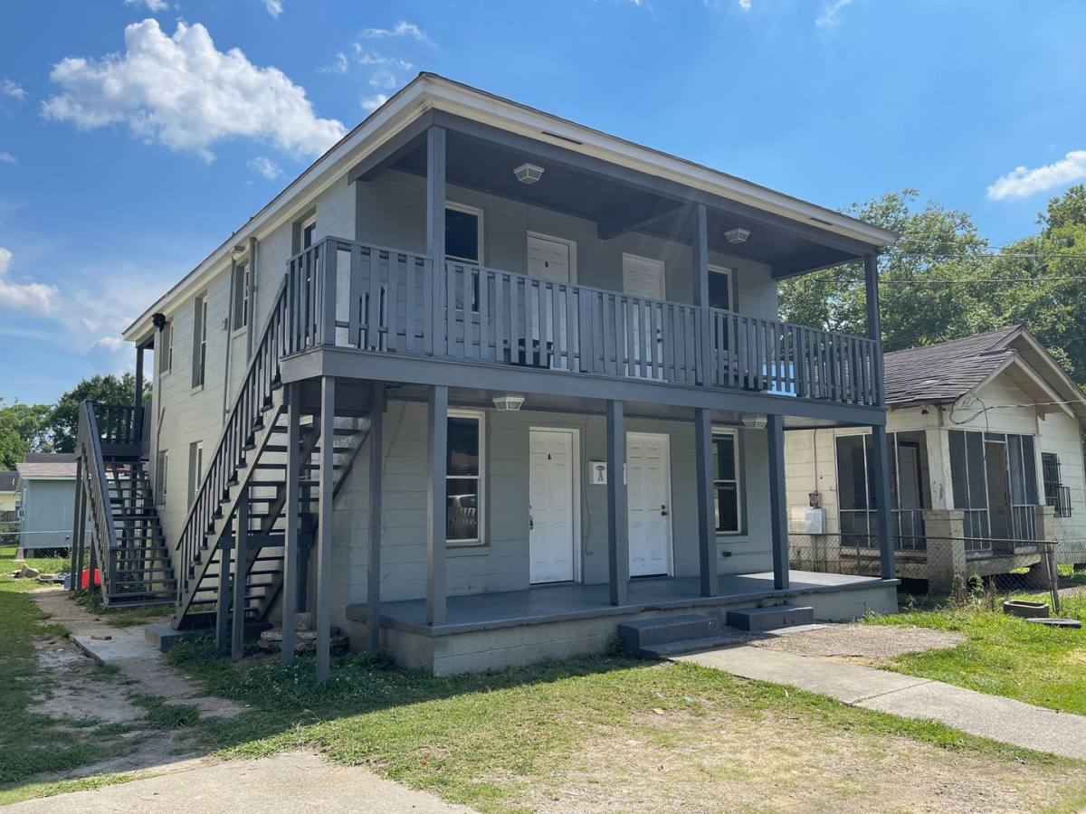 Apartment for rent at 824 E Polk Dr, Baton Rouge, LA 70802