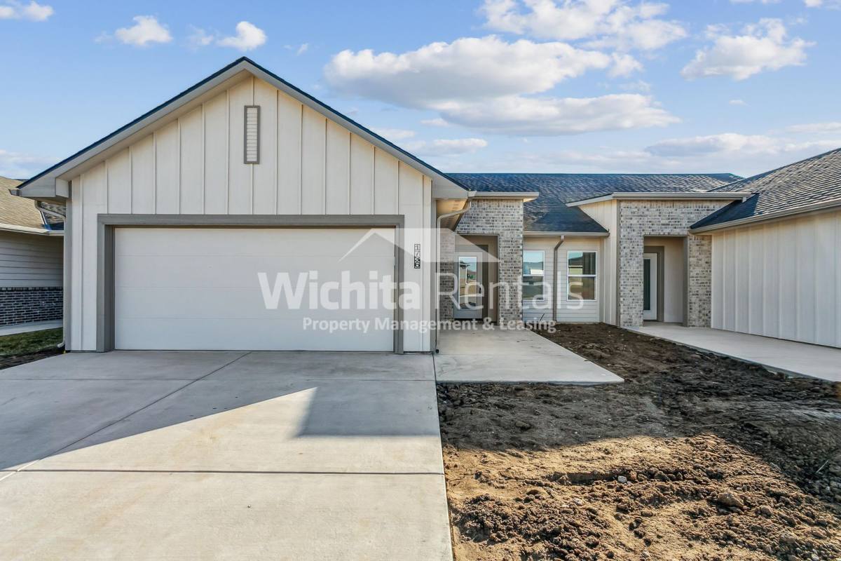 Apartment for rent at 1736 - 1738 S Hickory Creek St, Wichita, KS 67235