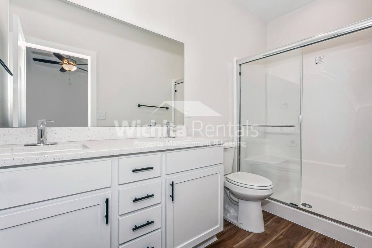 Apartment for rent at 1736 - 1738 S Hickory Creek St, Wichita, KS 67235