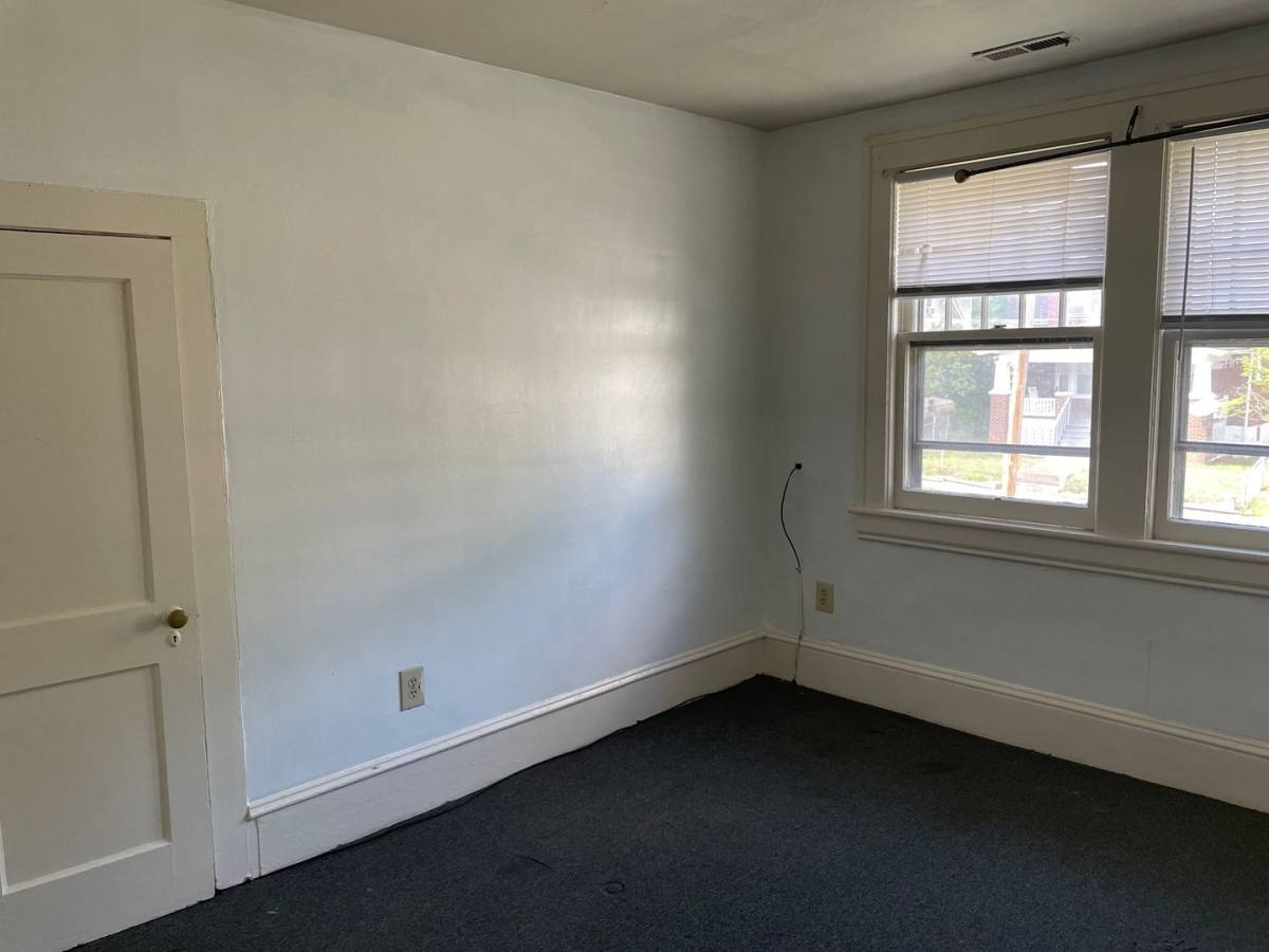 Apartment for rent at 2324 Orange Ave NW, Roanoke, VA 24017
