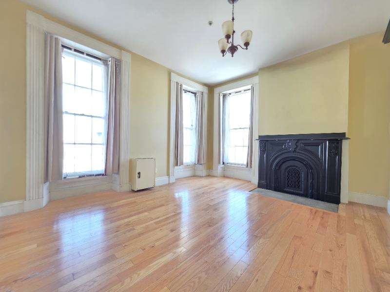 Apartment for rent at 128 Hammond St, Bangor, ME 04401