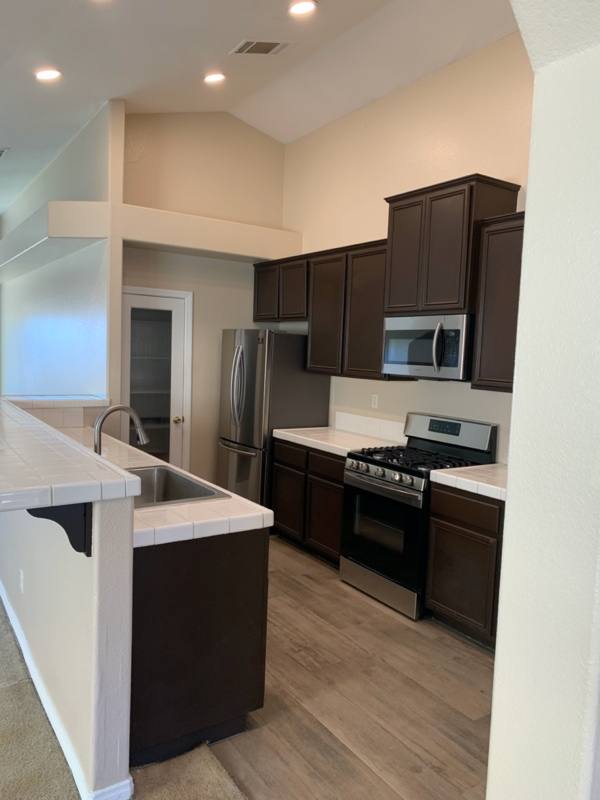 House for rent at 9219 Canyon View Ave, Hesperia, CA 92344