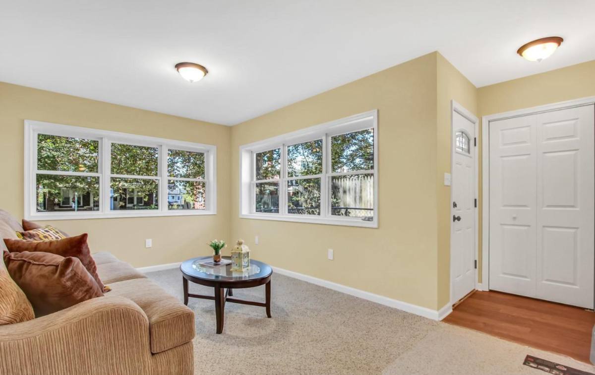 House for rent at 2609 N 5th St, Harrisburg, PA 17110