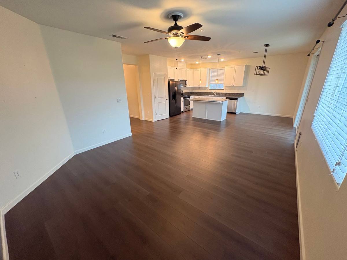 House for rent at 1604 Sidonia St, Hanford, CA 93230