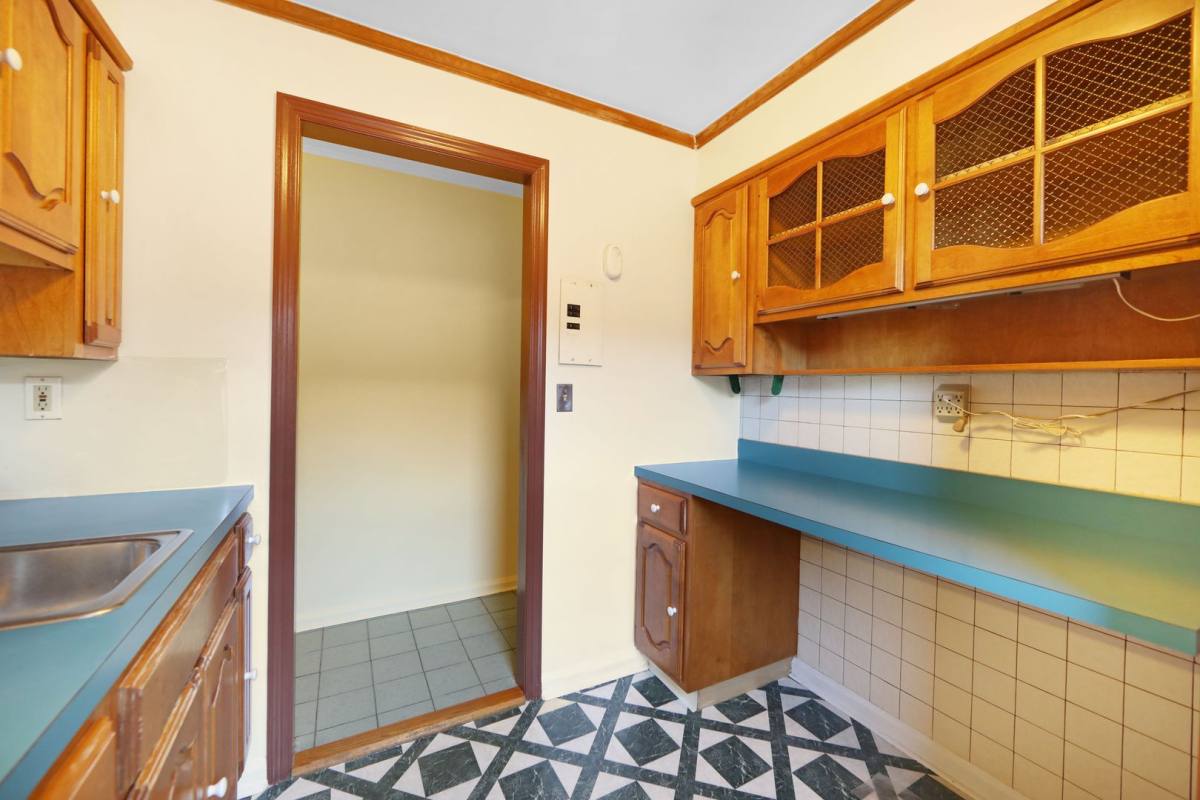 Apartment for rent at 2329 Hudson Terrace, Fort Lee, NJ 07024