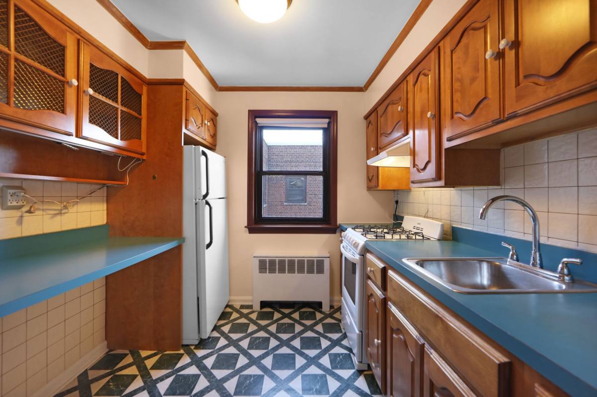Apartment for rent at 2329 Hudson Terrace, Fort Lee, NJ 07024