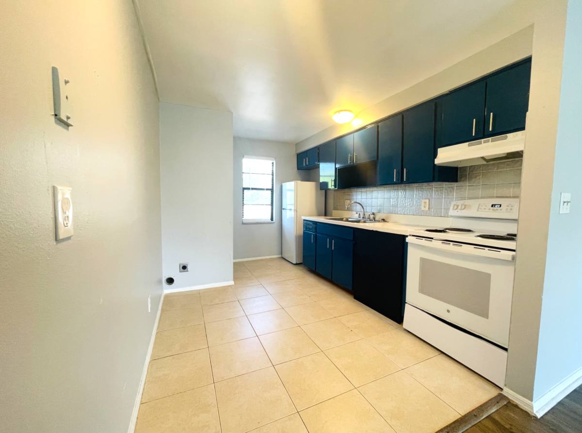 Apartment for rent at 4480 76th Ave N, Pinellas Park, FL 33781