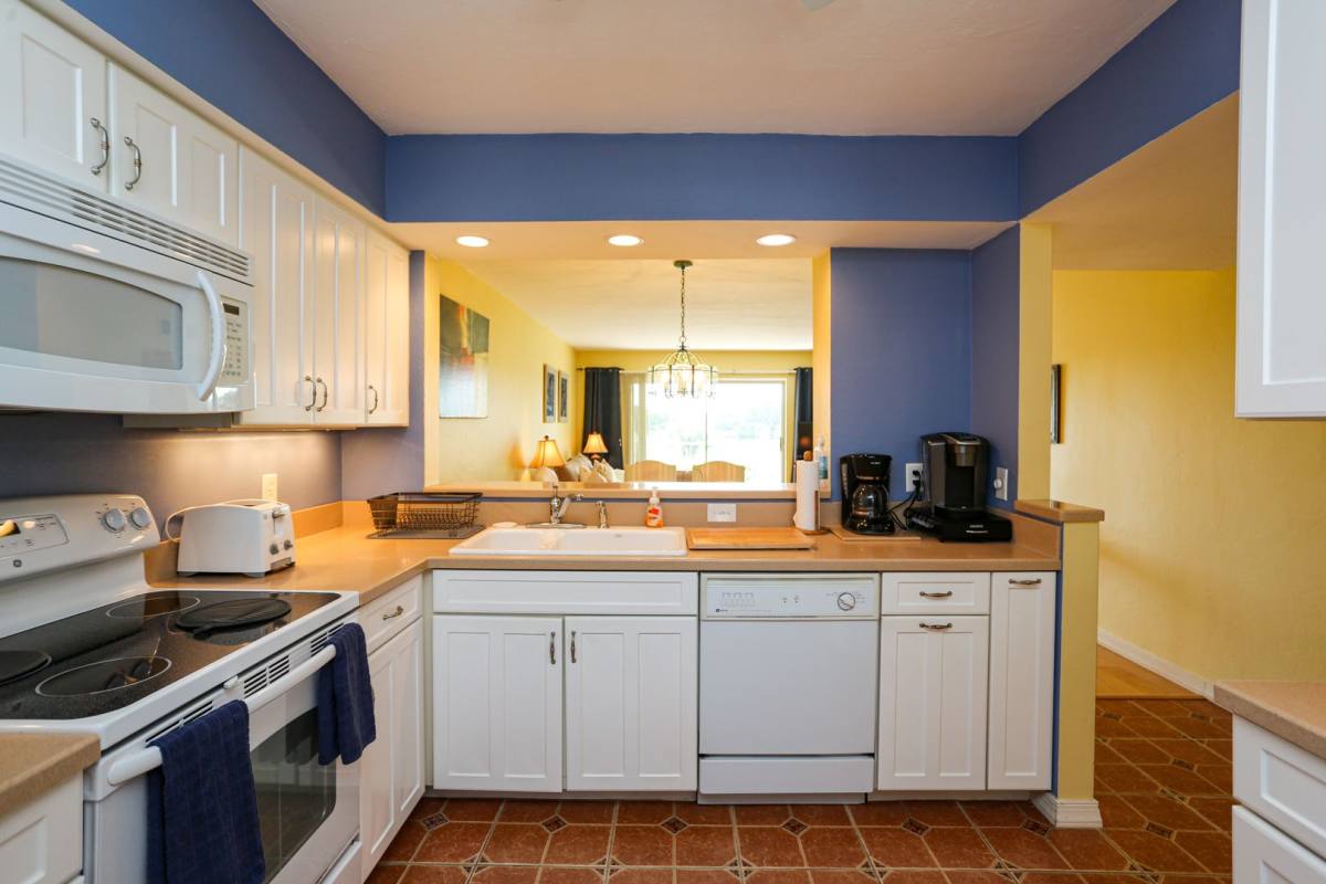 Condo for rent at 1075 Foxfire Lane, Naples, FL 34104