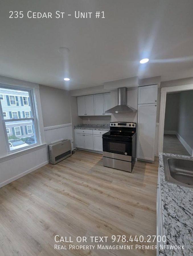Apartment for rent at 235 Cedar St #1, Manchester, NH 03103