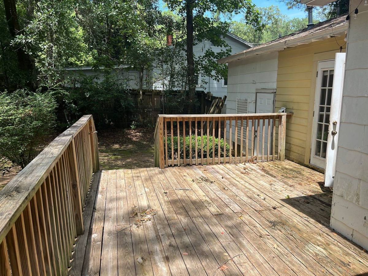 Apartment for rent at 408 Murat St, Tallahassee, FL 32304
