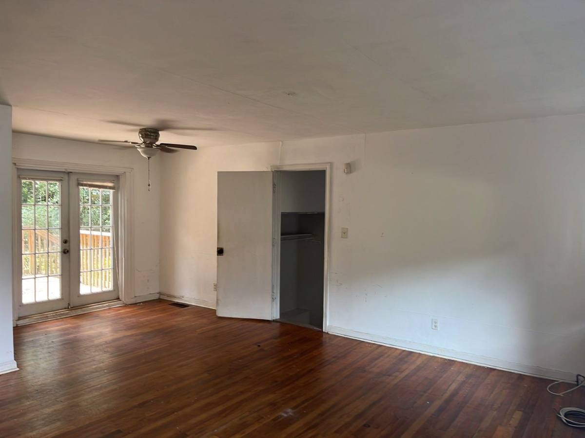 Apartment for rent at 408 Murat St, Tallahassee, FL 32304