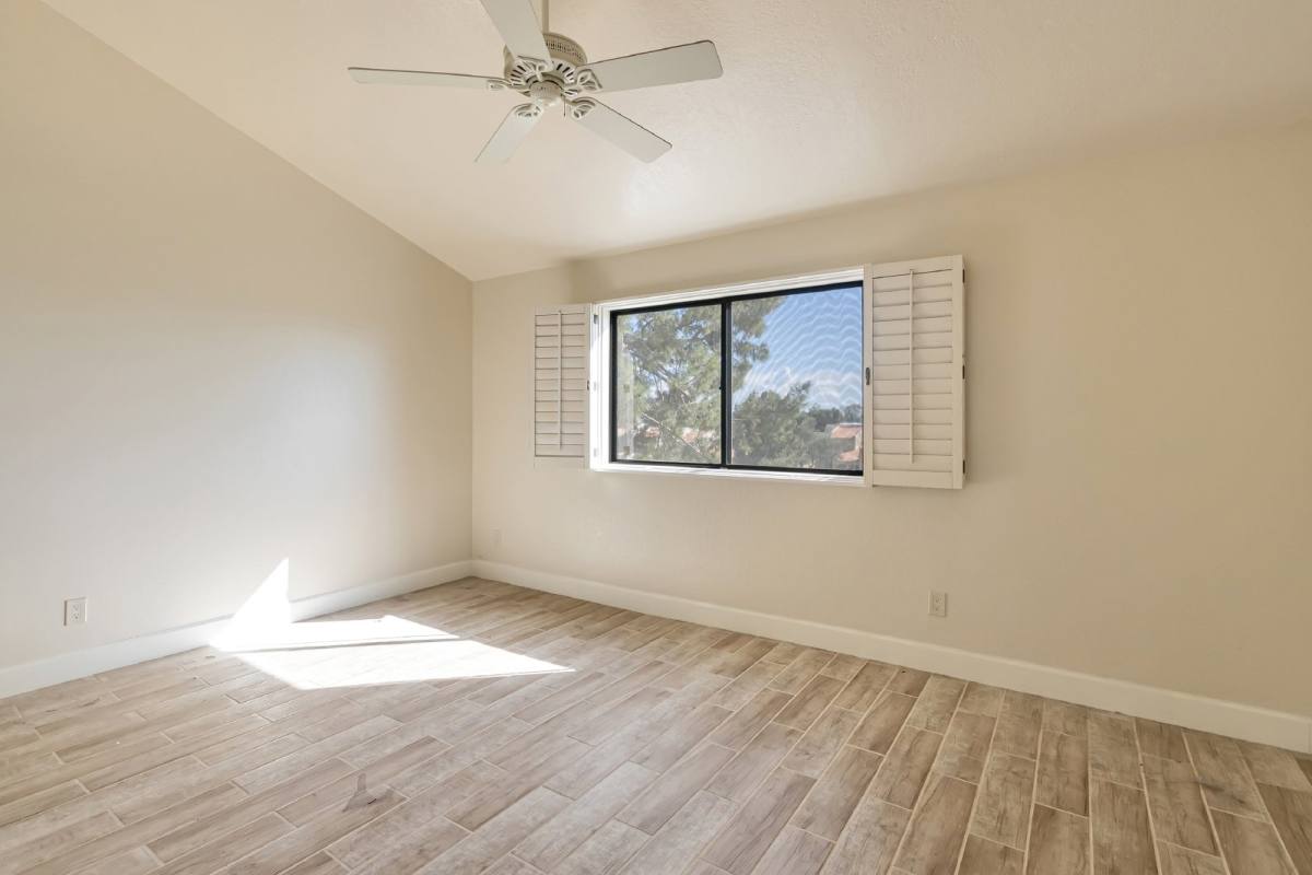 Apartment for rent at 2931 E Rose Lane, Phoenix, AZ 85016