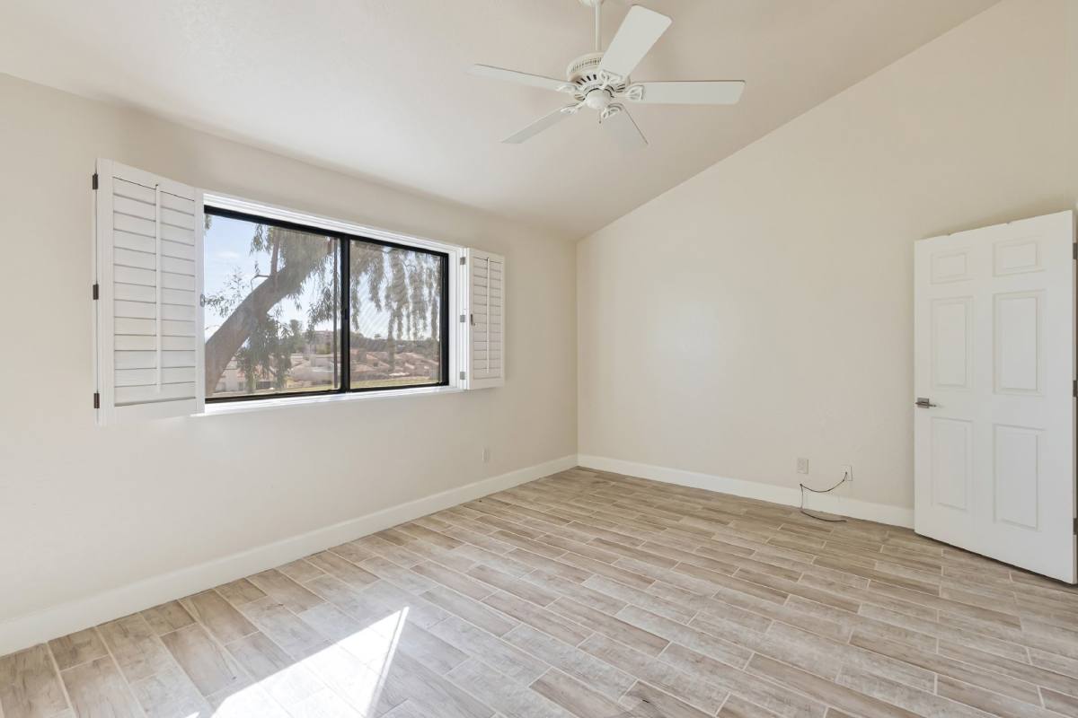 Apartment for rent at 2931 E Rose Lane, Phoenix, AZ 85016