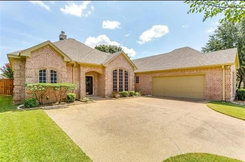 Apartment for rent at 4105 Timberbrook Court, Arlington, TX 76015