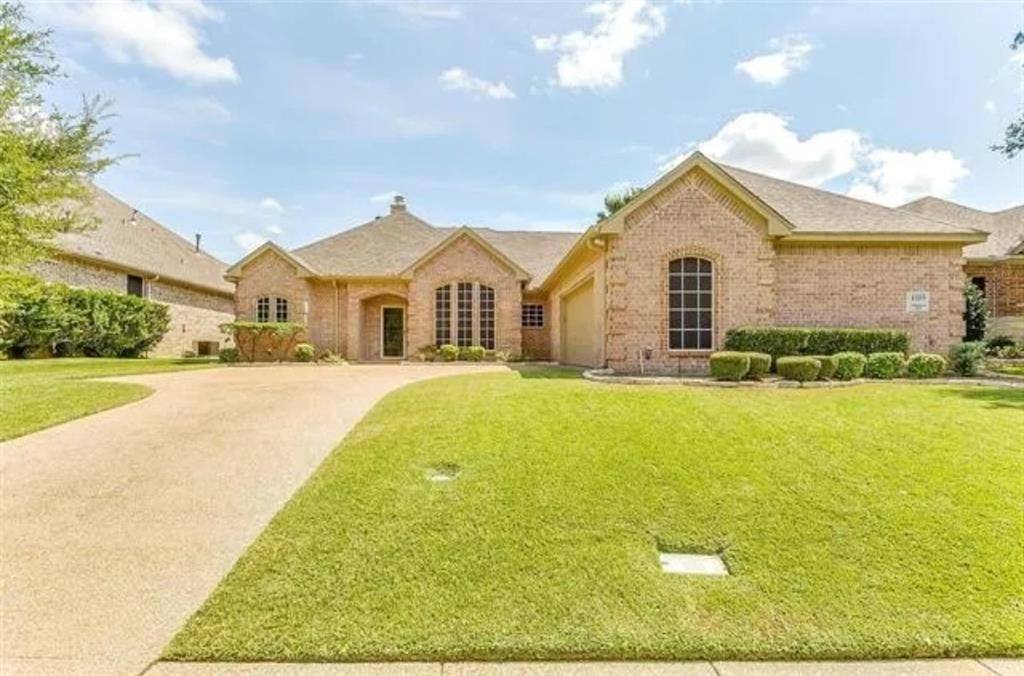 Apartment for rent at 4105 Timberbrook Court, Arlington, TX 76015