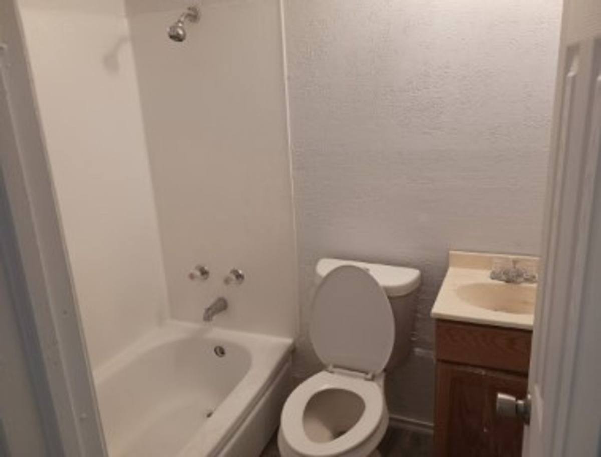 Apartment for rent at 605 N 1st, Duncan, OK 73533