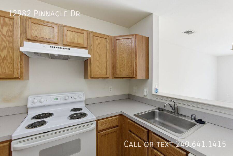 Condo for rent at 12982 Pinnacle Dr, Germantown, MD 20874
