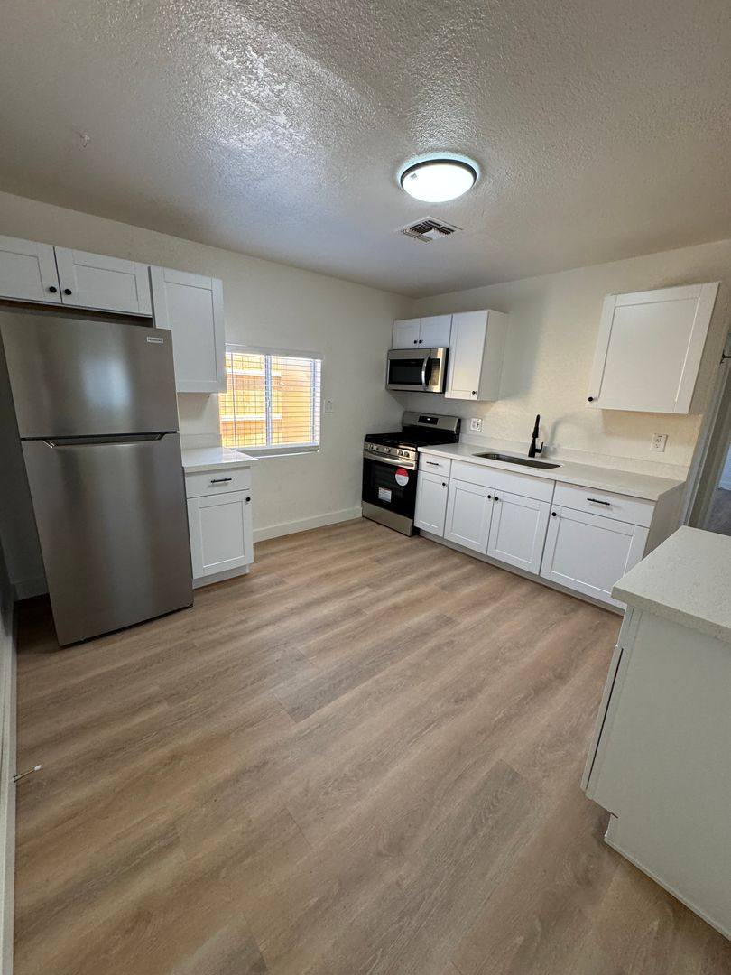 Apartment for rent at 1821 E Virginia, Phoenix, AZ 85006