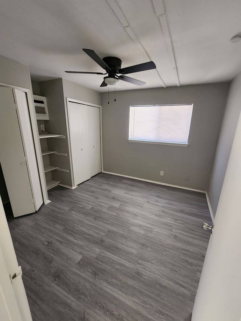 Apartment for rent at 1100 Frio St, San Antonio, TX 78207
