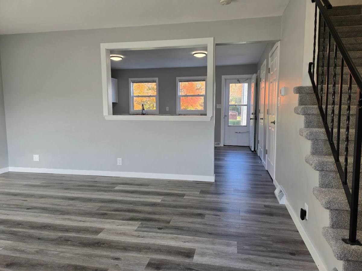 Townhouse for rent at 101 2nd Lane, Racine, WI 53403