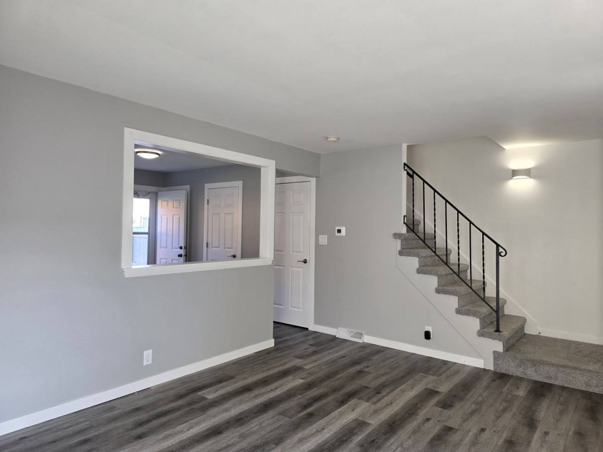 Townhouse for rent at 101 2nd Lane, Racine, WI 53403