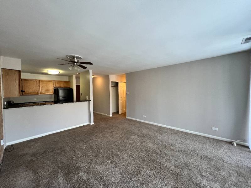 Apartment for rent at 5750 Abbey Dr #2E, Lisle, IL 60532