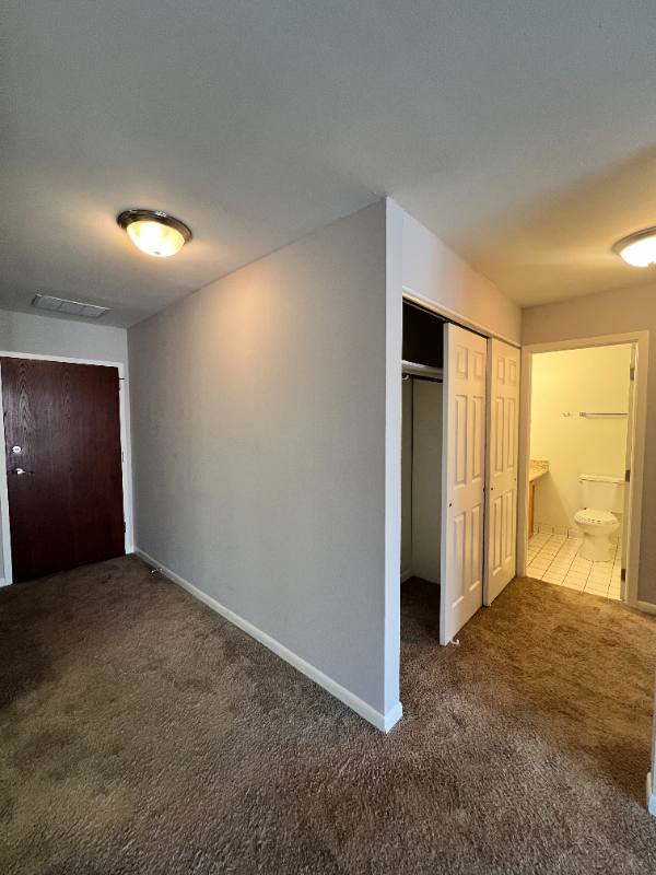 Apartment for rent at 5750 Abbey Dr #2E, Lisle, IL 60532