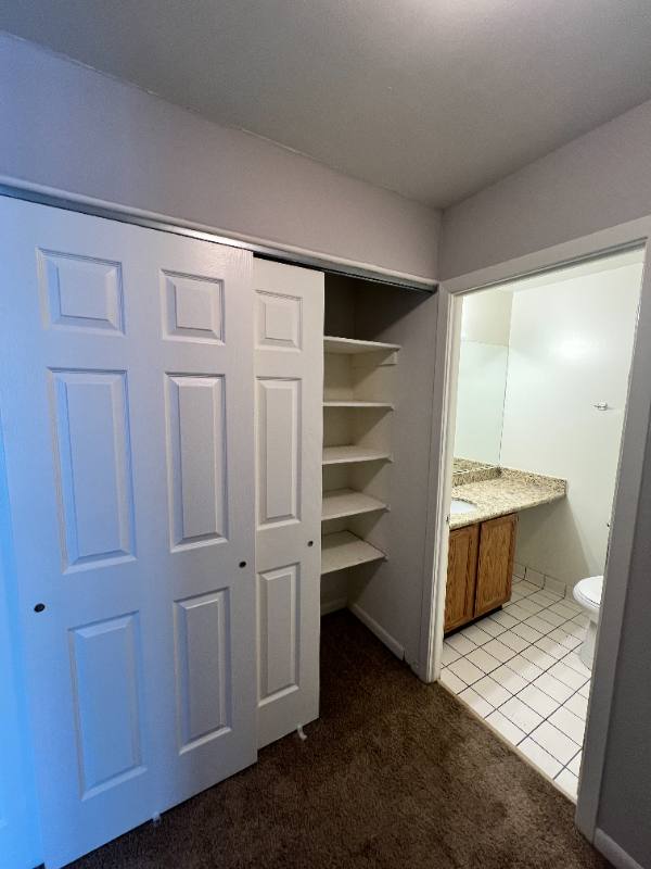 Apartment for rent at 5750 Abbey Dr #2E, Lisle, IL 60532