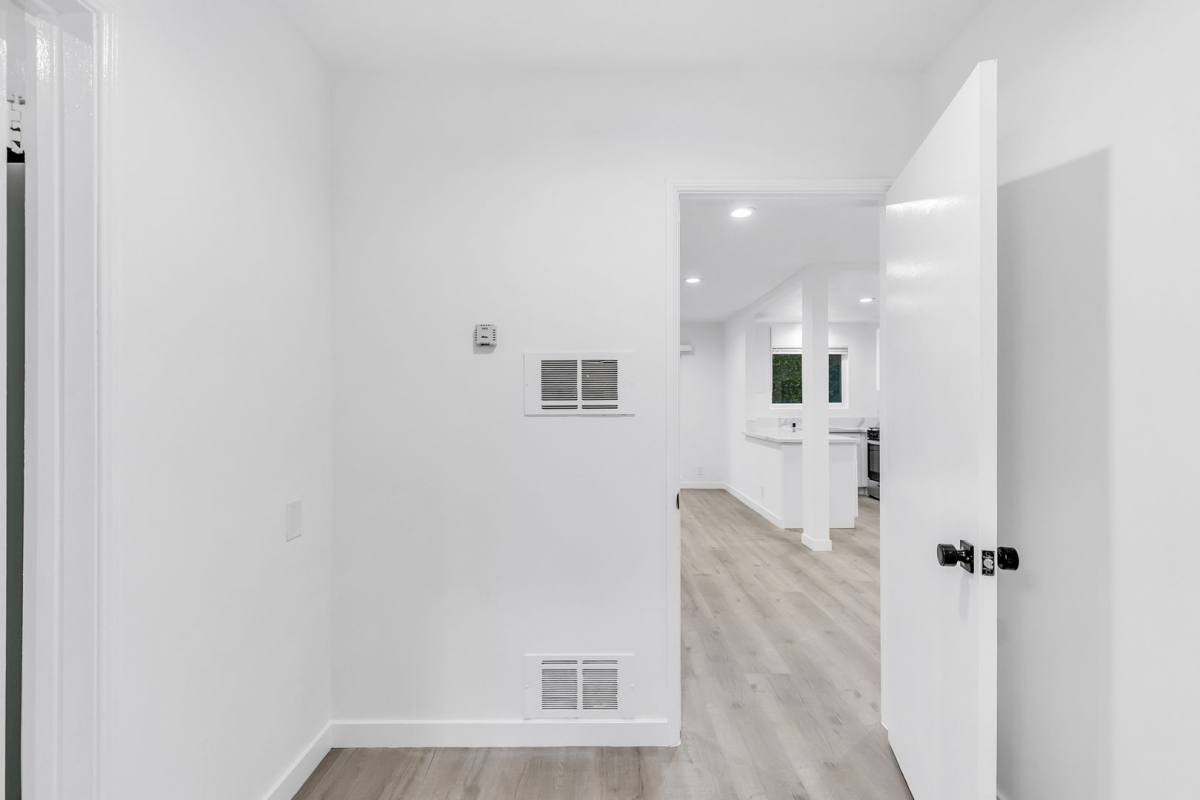 Apartment for rent at 1138 Cardiff Ave, Los Angeles, CA 90035