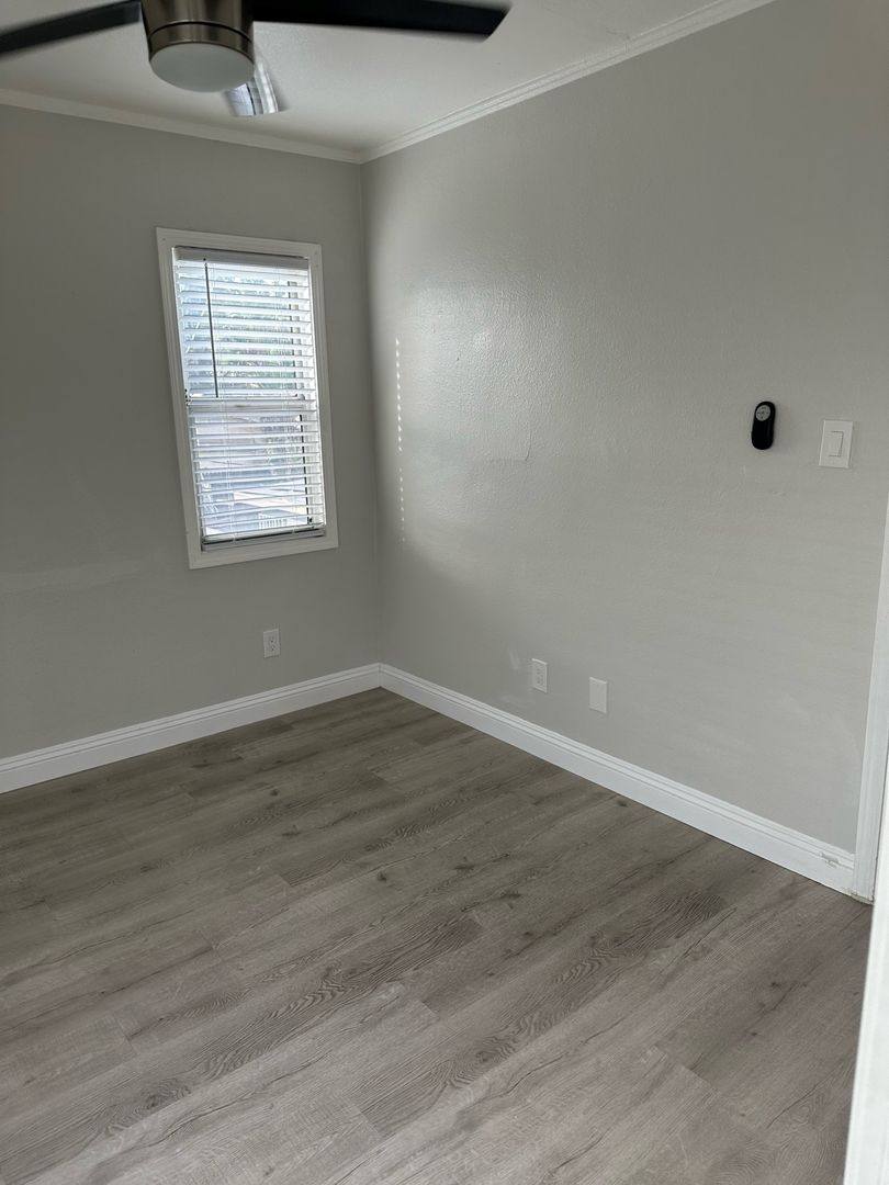 Apartment for rent at 714-7165 E 81st St, Los Angeles, CA 90001