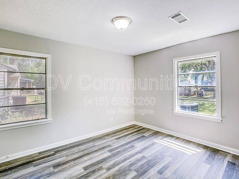 House for rent at 1118 Madison Ave, Pasadena, TX 77502