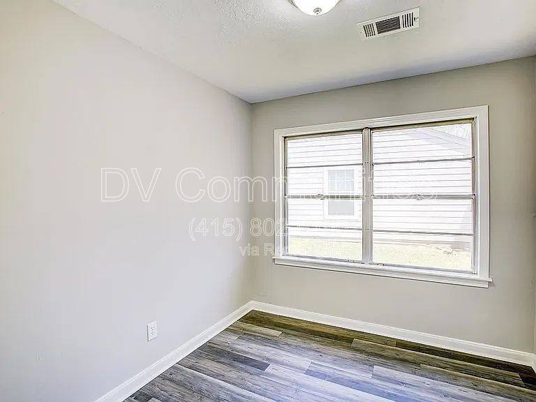 House for rent at 1118 Madison Ave, Pasadena, TX 77502
