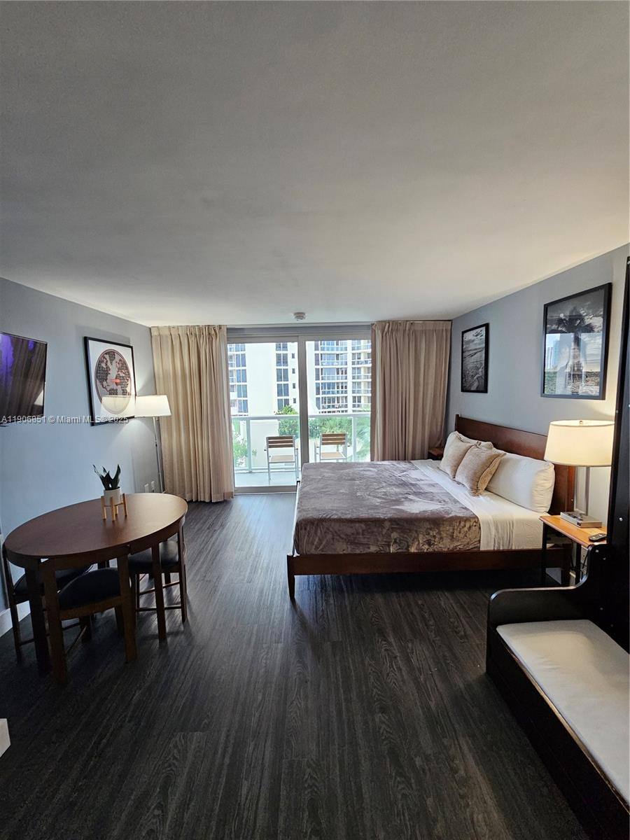 Apartment for rent at 19201 Collins Ave #324, North Miami Beach, FL 33160
